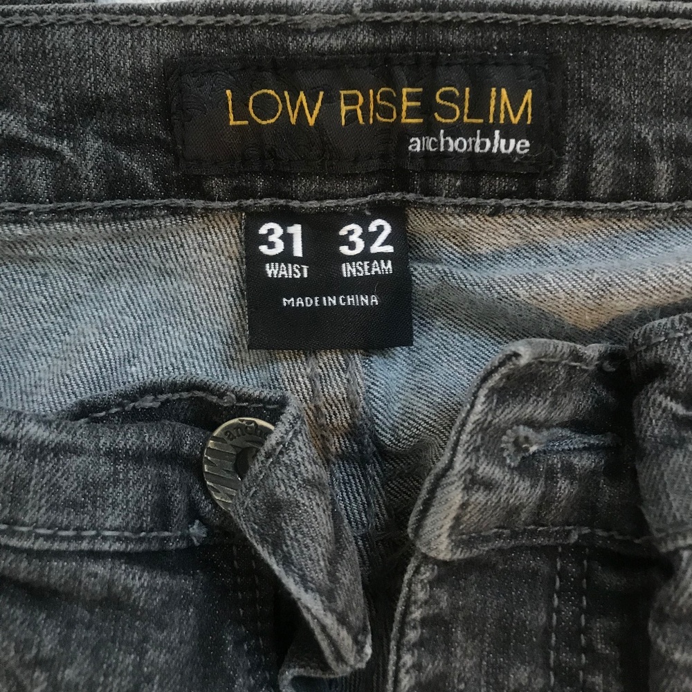 Abercrombie & Fitch Black Light Wash